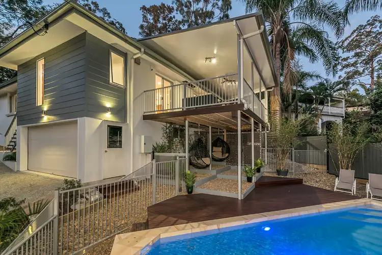 18 Warrawong Street