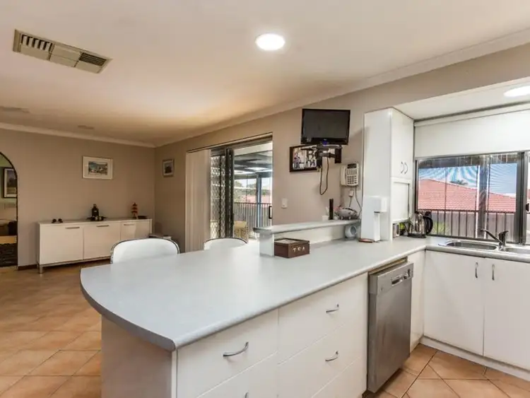 Sixth view of Homely house listing, 8 Tia Place, Willetton WA 6155
