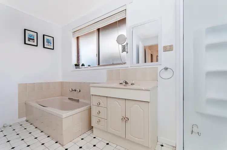 Fifth view of Homely unit listing, 5/98 Queens Road, Warrnambool VIC 3280