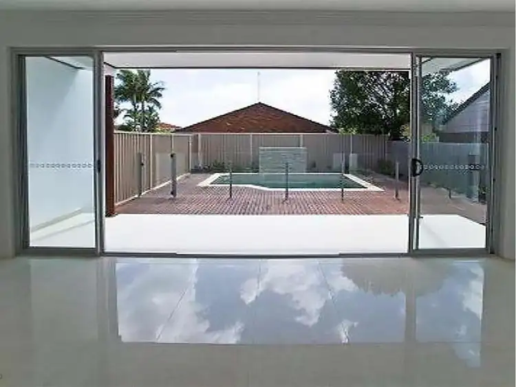 Fourth view of Homely semi-detached listing, 2/397 Bayview Street, Hollywell QLD 4216