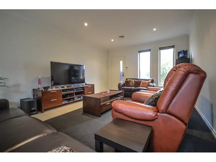 Sixth view of Homely unit listing, 2/25 Red Robin Road, Truganina VIC 3029