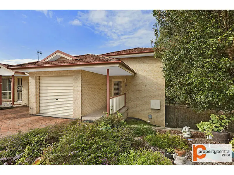 Main view of Homely townhouse listing, 5 Madison Place, Berkeley Vale NSW 2261