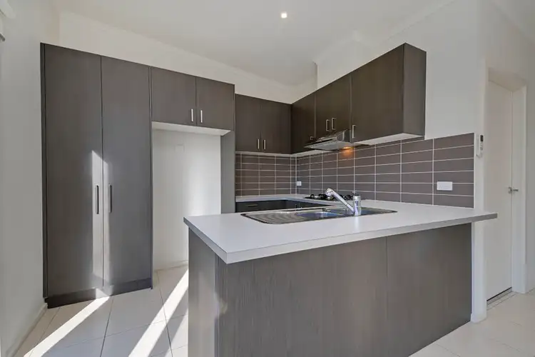 Fifth view of Homely house listing, 10 William Terrace, Traralgon VIC 3844