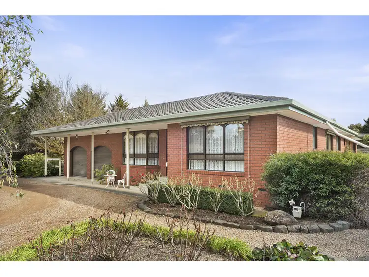 23 Main Road, Romsey VIC 3434