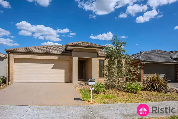 8 Agility Court, Doreen VIC 3754