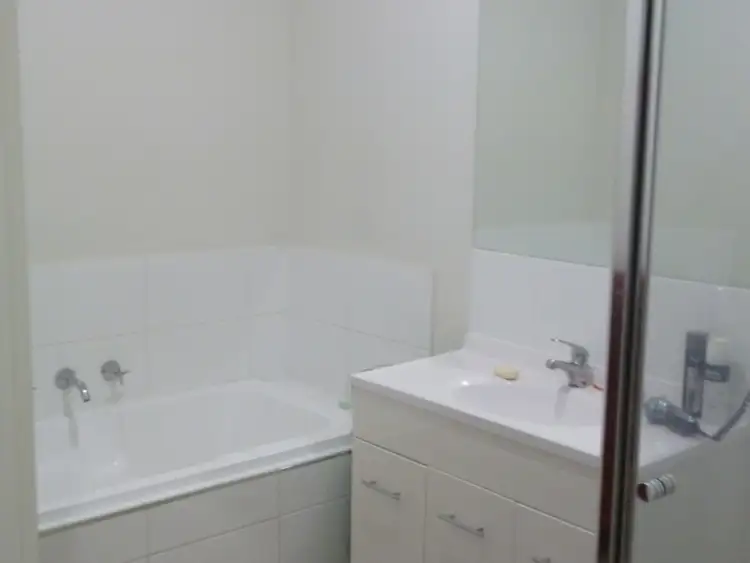 Fourth view of Homely house listing, 2/14 Starflower Avenue, Truganina VIC 3029