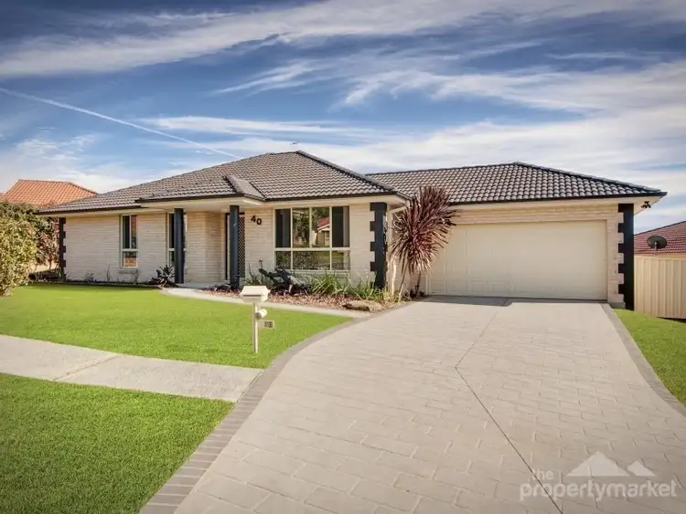 40 Greenhaven Circuit, Woongarrah NSW 2259