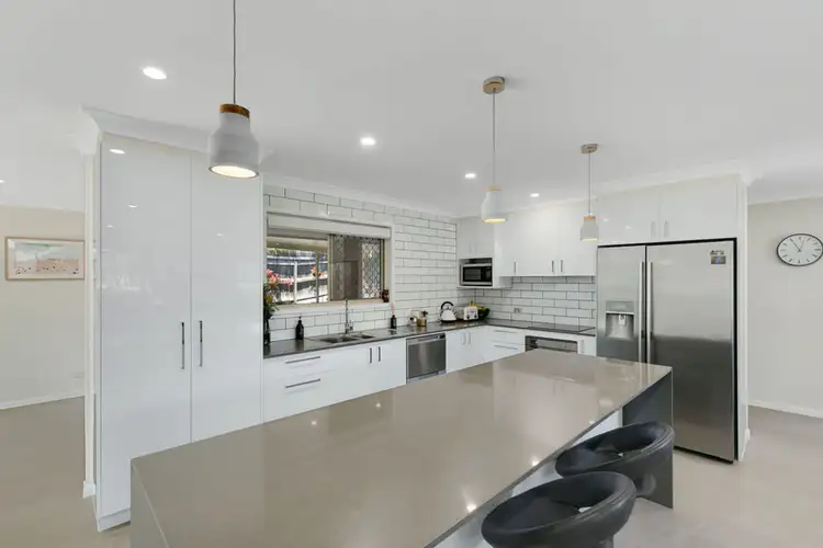 17 Greenbank Circuit, Carrara QLD 4211