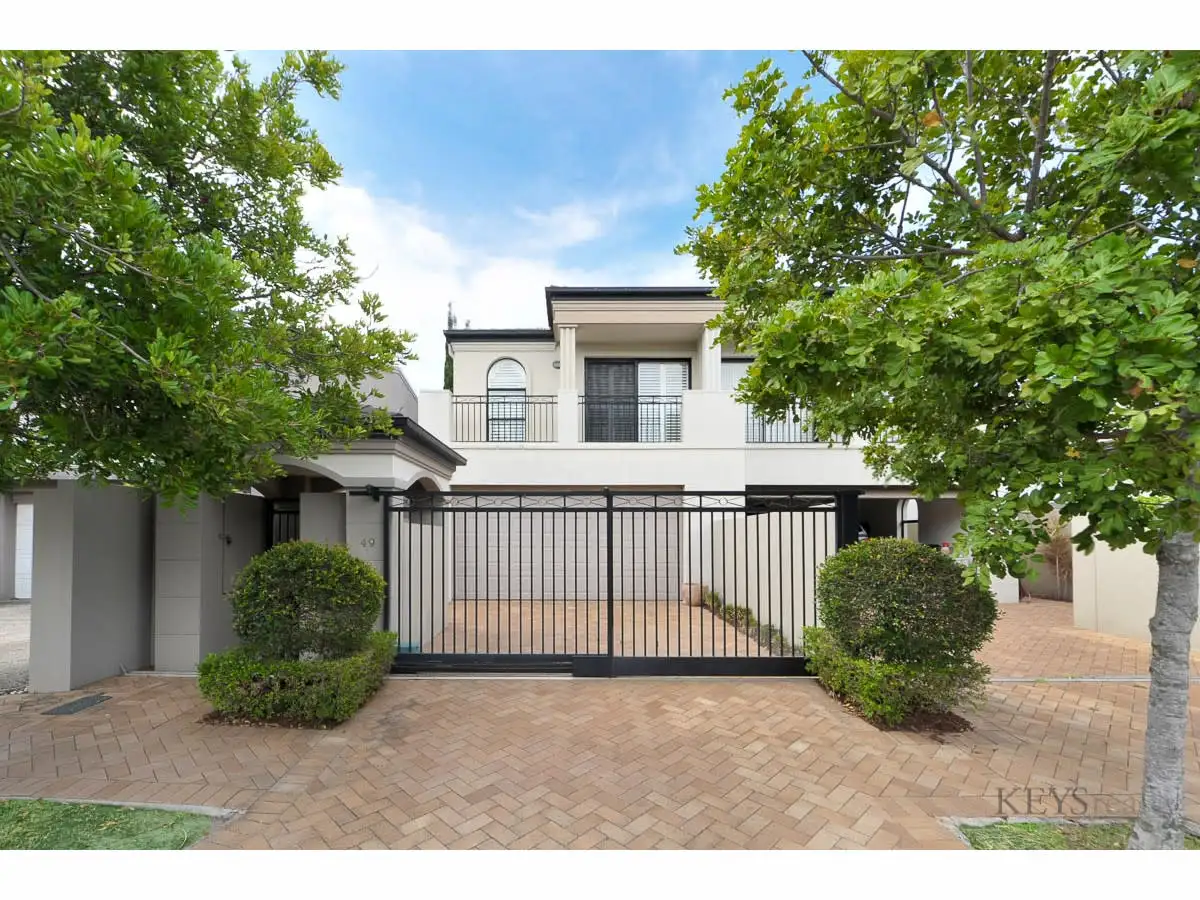 Main view of Homely villa listing, 1/49 Cronin Avenue, Main Beach QLD 4217