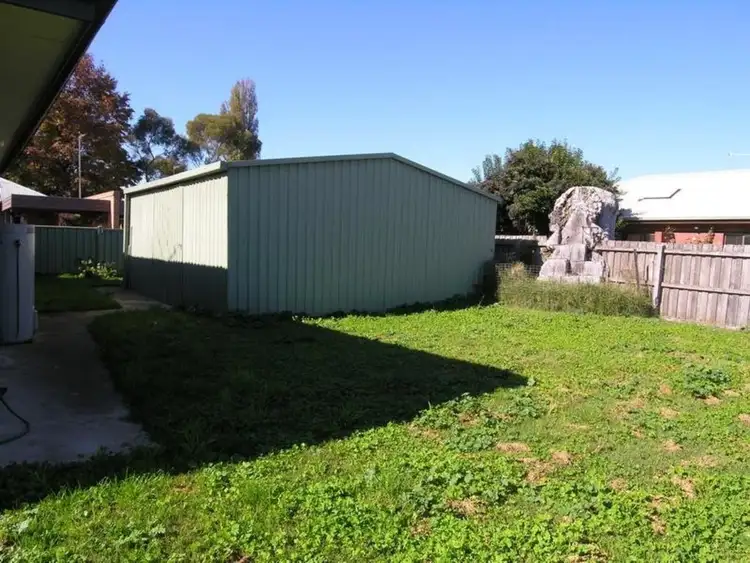 Seventh view of Homely house listing, 4 Sweeney Court, Mansfield VIC 3722