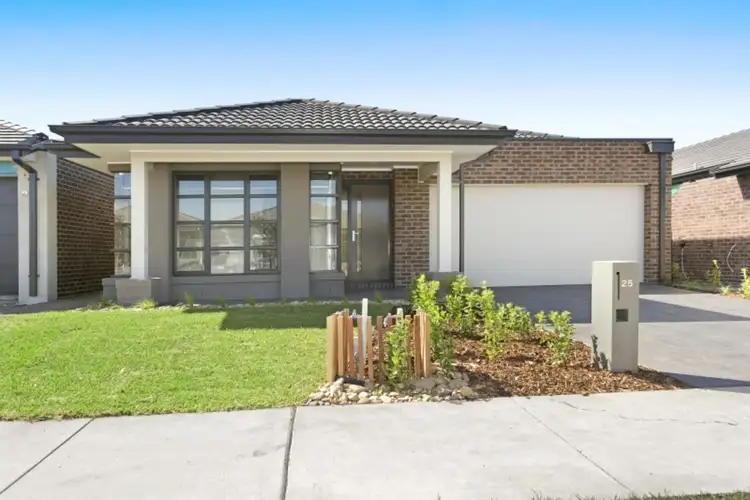 25 Middleton Road, Armstrong Creek VIC 3217