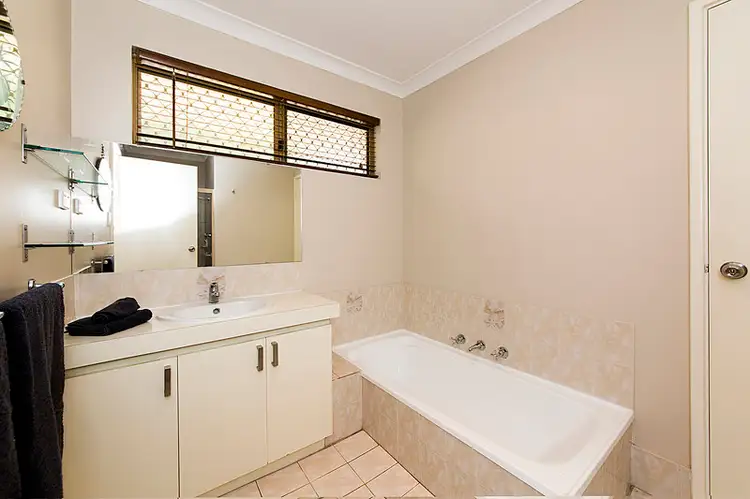 Fifth view of Homely villa listing, 4/33 Chesterton Road, Bassendean WA 6054