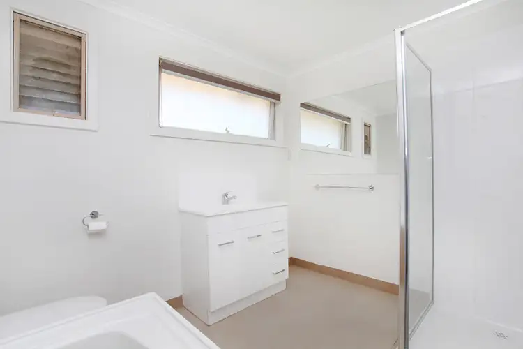 Fifth view of Homely house listing, 1/19 Chester Crescent, Deer Park VIC 3023