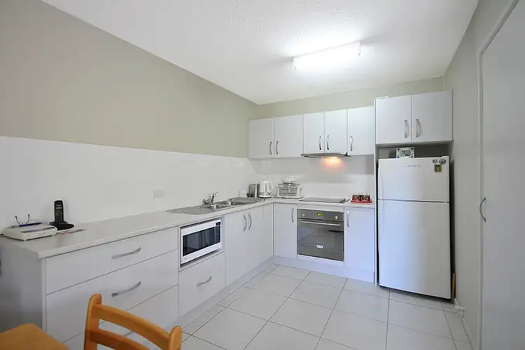 Fourth view of Homely unit listing, 4/21 Fifteenth Avenue, Palm Beach QLD 4221