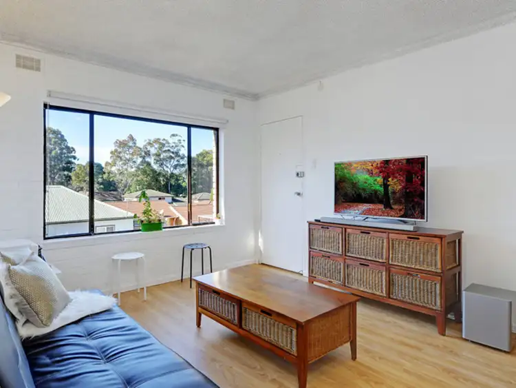 Fifth view of Homely unit listing, 2/33A Frederick Street, East Gosford NSW 2250