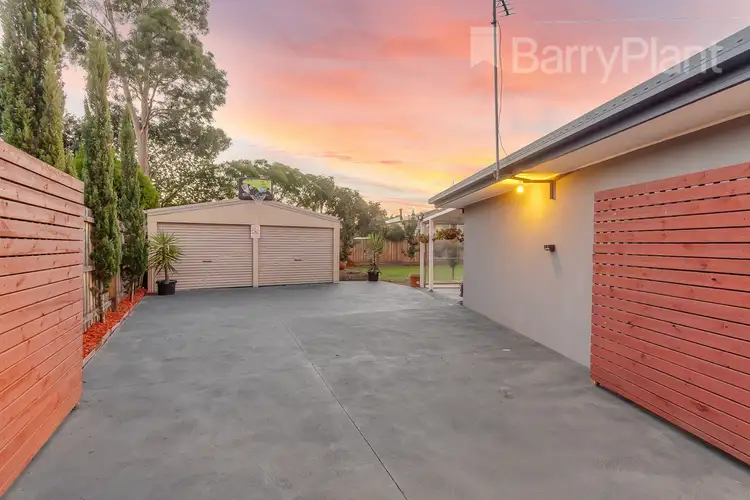 Second view of Homely house listing, 6 Horne Court, Pakenham VIC 3810
