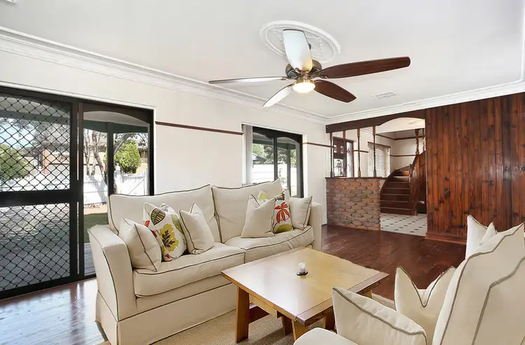 89 Andaman Street, Jamboree Heights QLD 4074