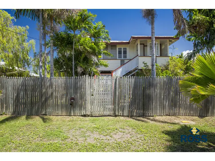 18 Macintosh Street, Hermit Park QLD 4812