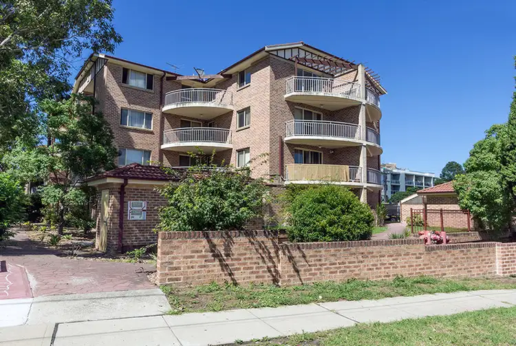 25/8-10 Fourth Avenue, Blacktown NSW 2148