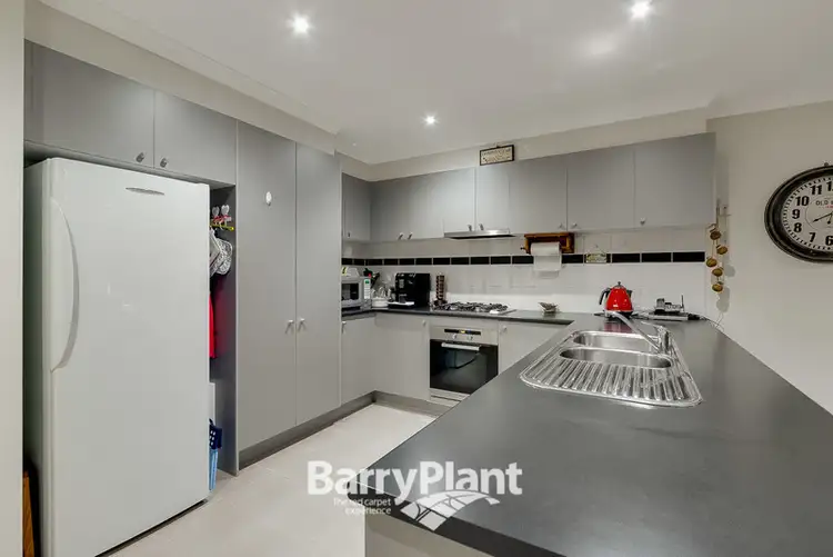 Fifth view of Homely house listing, 14 Walnut Way, Pakenham VIC 3810