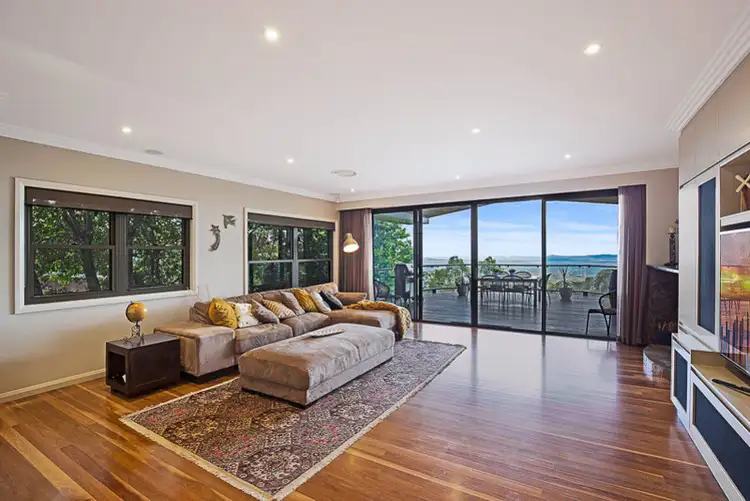 23 Murphys Creek Road, Blue Mountain Heights QLD 4350