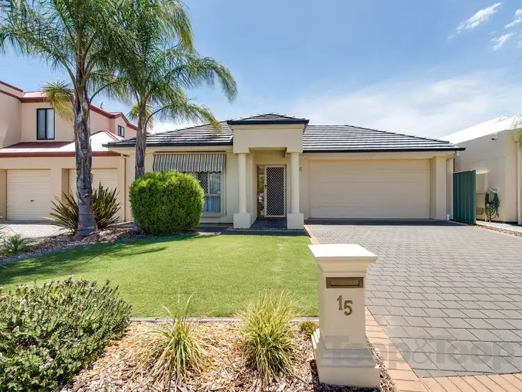 15 Brimpton Avenue, Mawson Lakes SA 5095