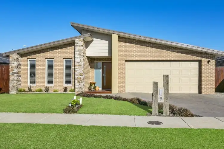 12 Kingscliff Avenue, Armstrong Creek VIC 3217
