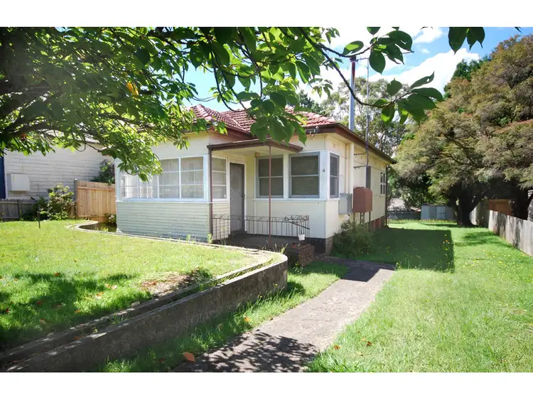 4 Sutcliffe Place, Katoomba NSW 2780