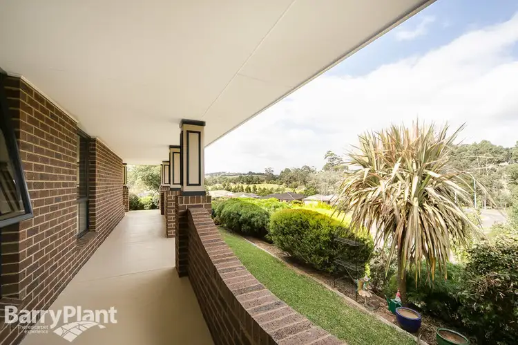 52 Walker Drive, Drouin VIC 3818