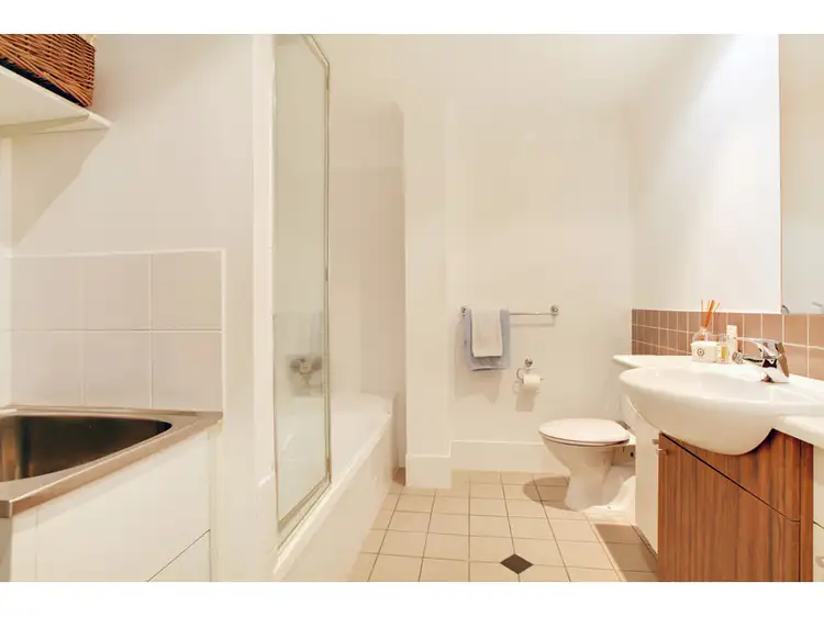 Sixth view of Homely apartment listing, 54 Vernon Terrace, Teneriffe QLD 4005