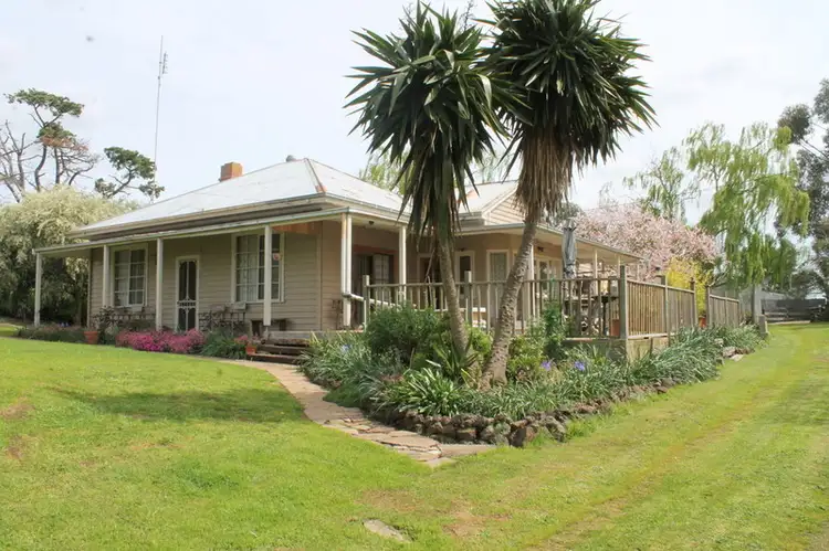 30 Duckholes Road, Dreeite VIC 3249