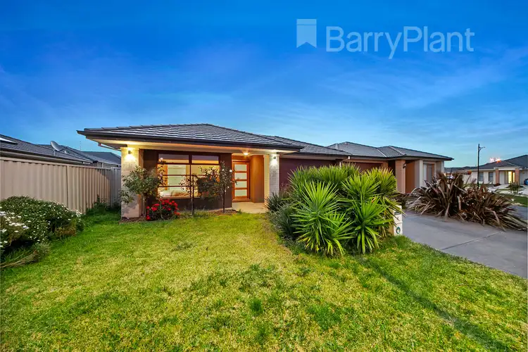 4 Gateway Avenue, Pakenham VIC 3810