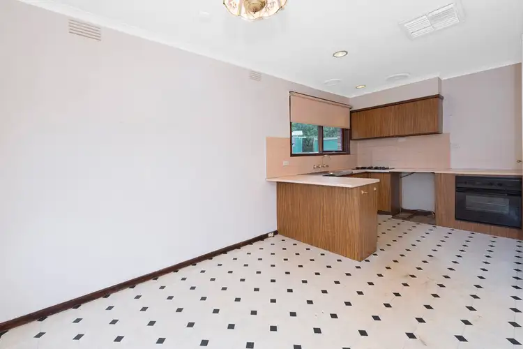 Fifth view of Homely house listing, 127 Casey Drive, Lalor VIC 3075