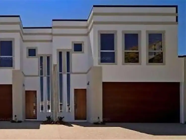 Second view of Homely semi-detached listing, 2/397 Bayview Street, Hollywell QLD 4216