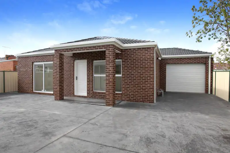 Main view of Homely unit listing, 2/8 Boisdale Avenue, Sunshine North VIC 3020