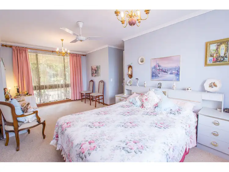 Seventh view of Homely house listing, 17 Buronga Drive, Springdale Heights NSW 2641
