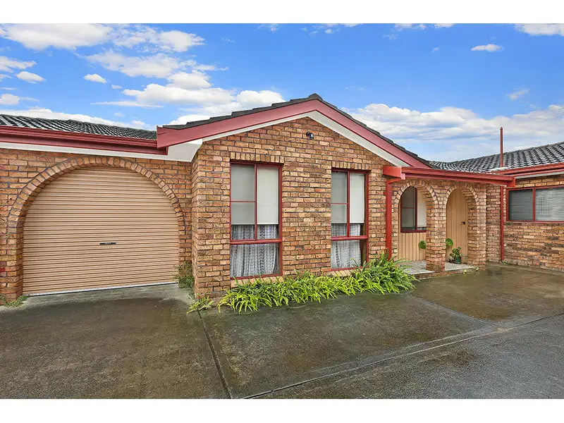 Main view of Homely villa listing, 2/37-39 Nirvana Street, Long Jetty NSW 2261