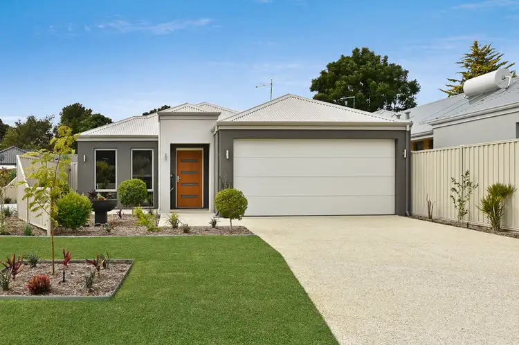 5B Vesta Crescent, Shelley WA 6148