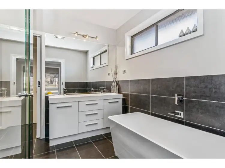 Fourth view of Homely house listing, 25 Howell Crescent, Kangaroo Flat VIC 3555