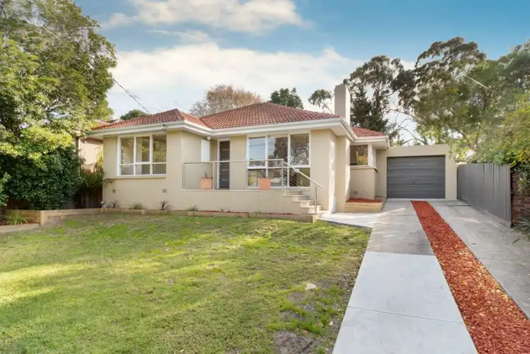 5 Gulwa Ave, Frankston VIC 3199