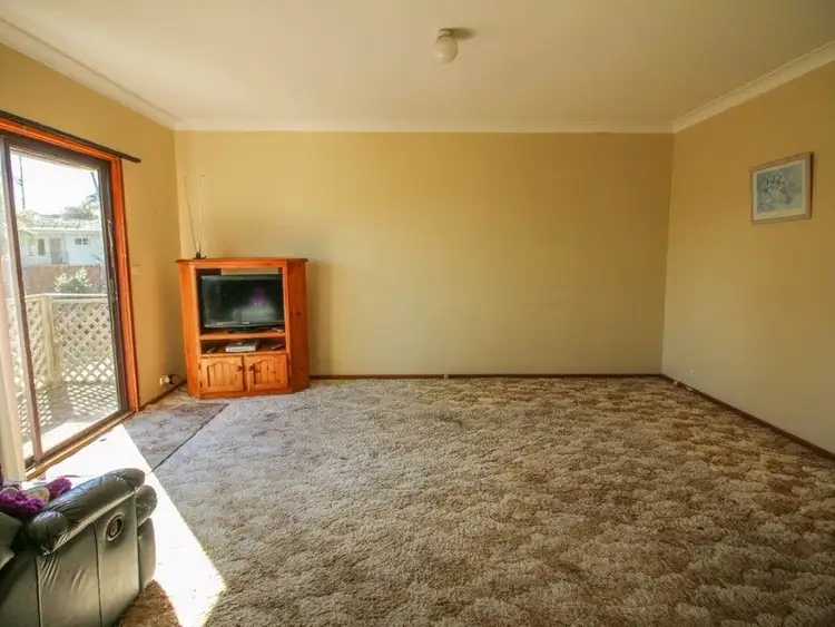 Fourth view of Homely house listing, 5 Labulla Place, Glendale NSW 2285