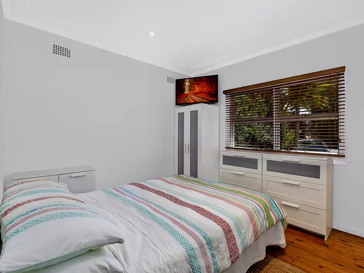 Sixth view of Homely house listing, 38 St James Avenue, Berkeley Vale NSW 2261