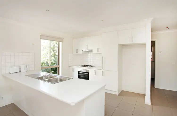 Fifth view of Homely house listing, 2/6 Farnsworth Street, Sunshine VIC 3020