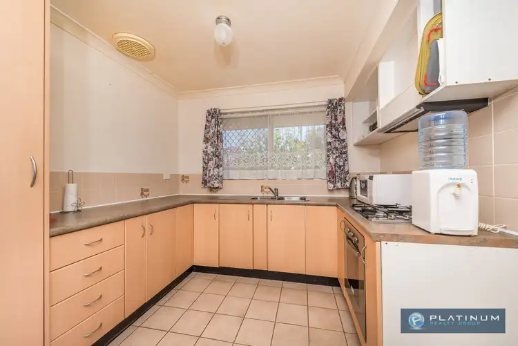 8 AUGUSTA Grove, Yanchep WA 6035