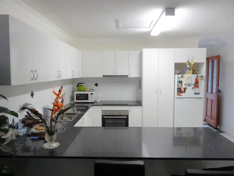 Sixth view of Homely unit listing, 18/1 Spalding Crescent, Goodna QLD 4300