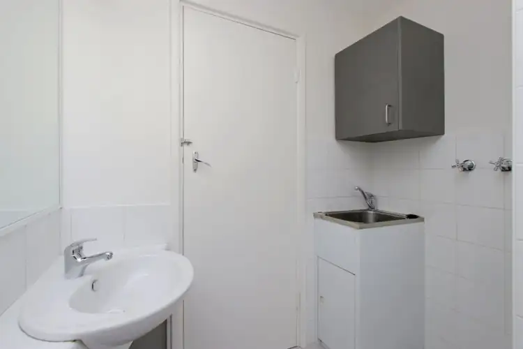 Fifth view of Homely apartment listing, 1/38 Cunningham Terrace, Daglish WA 6008