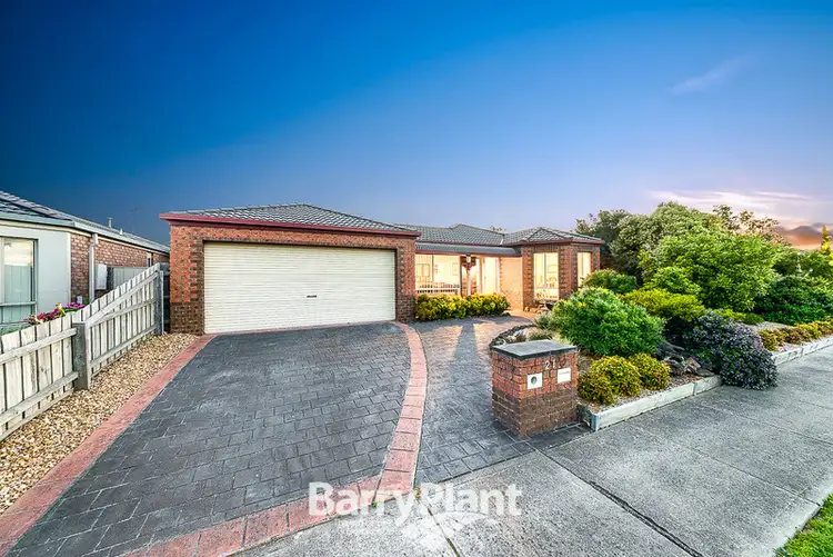 21 Thornbill Circuit, Pakenham VIC 3810