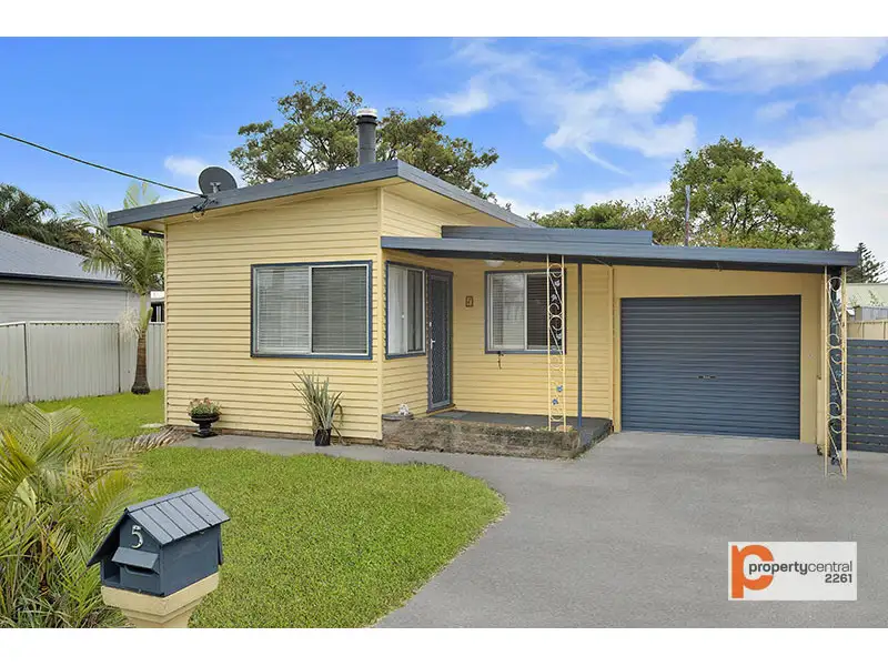 Main view of Homely house listing, 5 Oxley Road, Killarney Vale NSW 2261