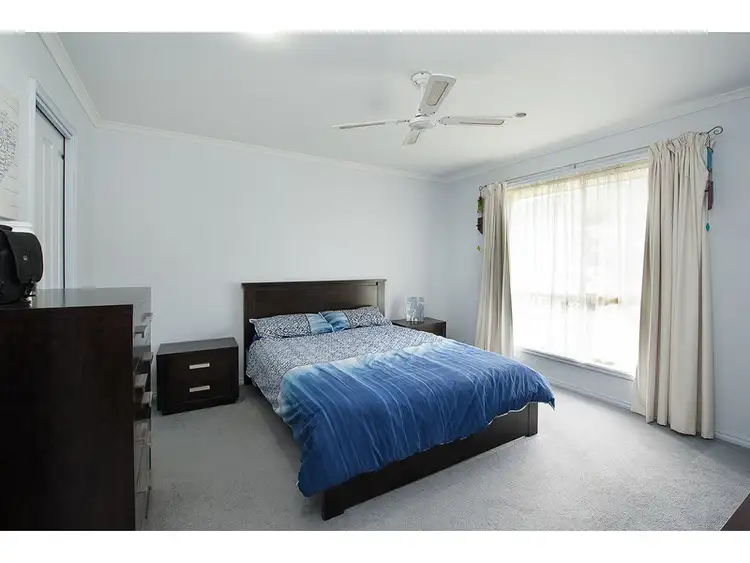 Fifth view of Homely house listing, 7 Banksia Street, West Albury NSW 2640