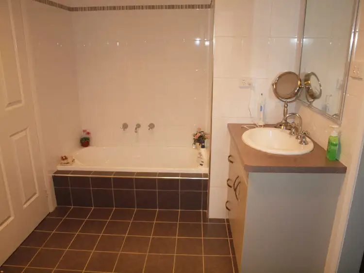 Fourth view of Homely house listing, 1/102 Adams Street, Narrandera NSW 2700